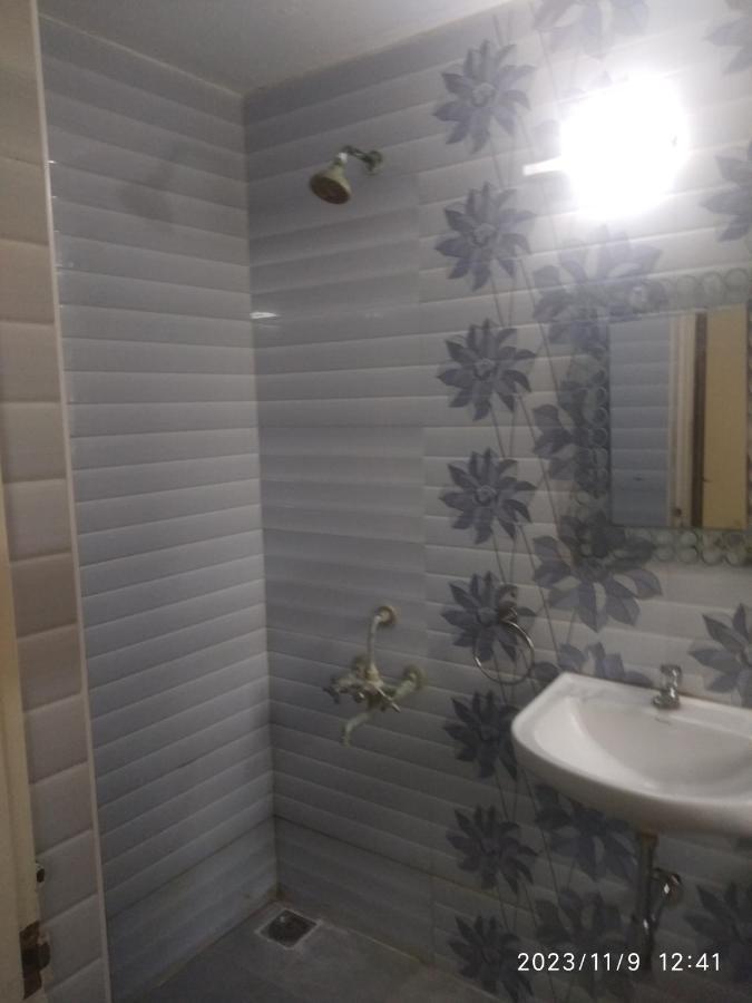 Royale Seaward Service Apartments Csennai Kültér fotó
