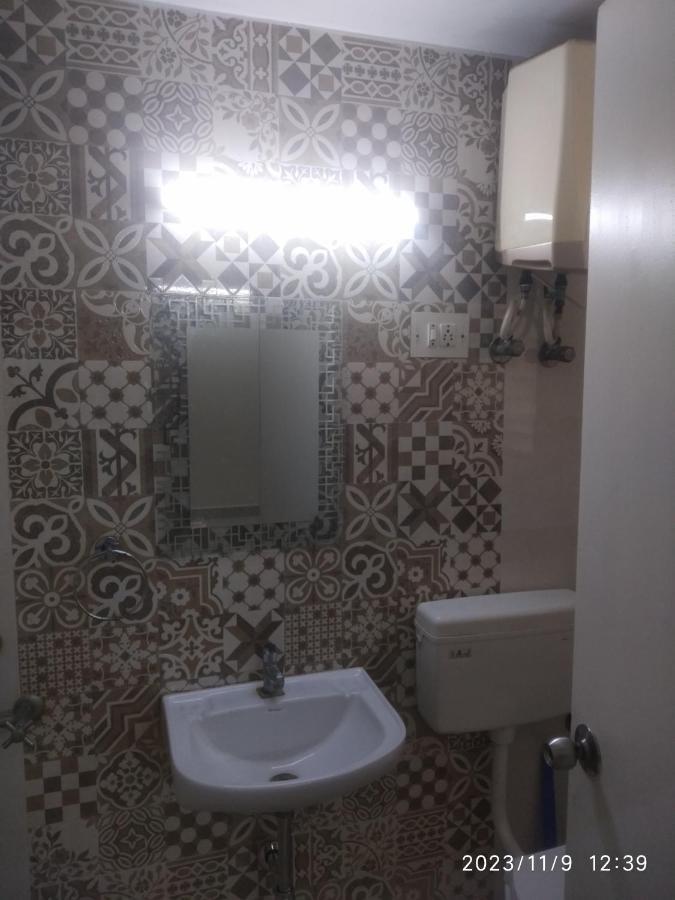 Royale Seaward Service Apartments Csennai Kültér fotó