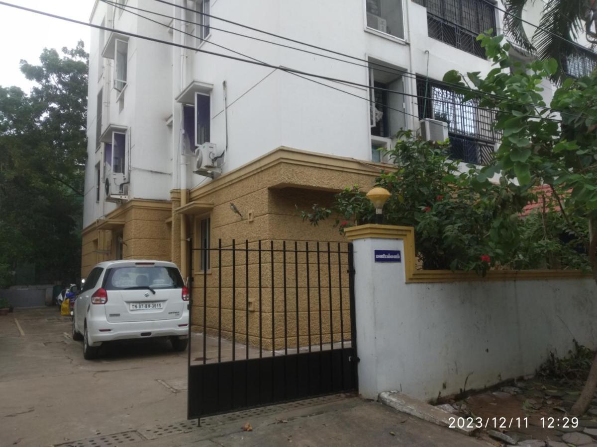 Royale Seaward Service Apartments Csennai Kültér fotó