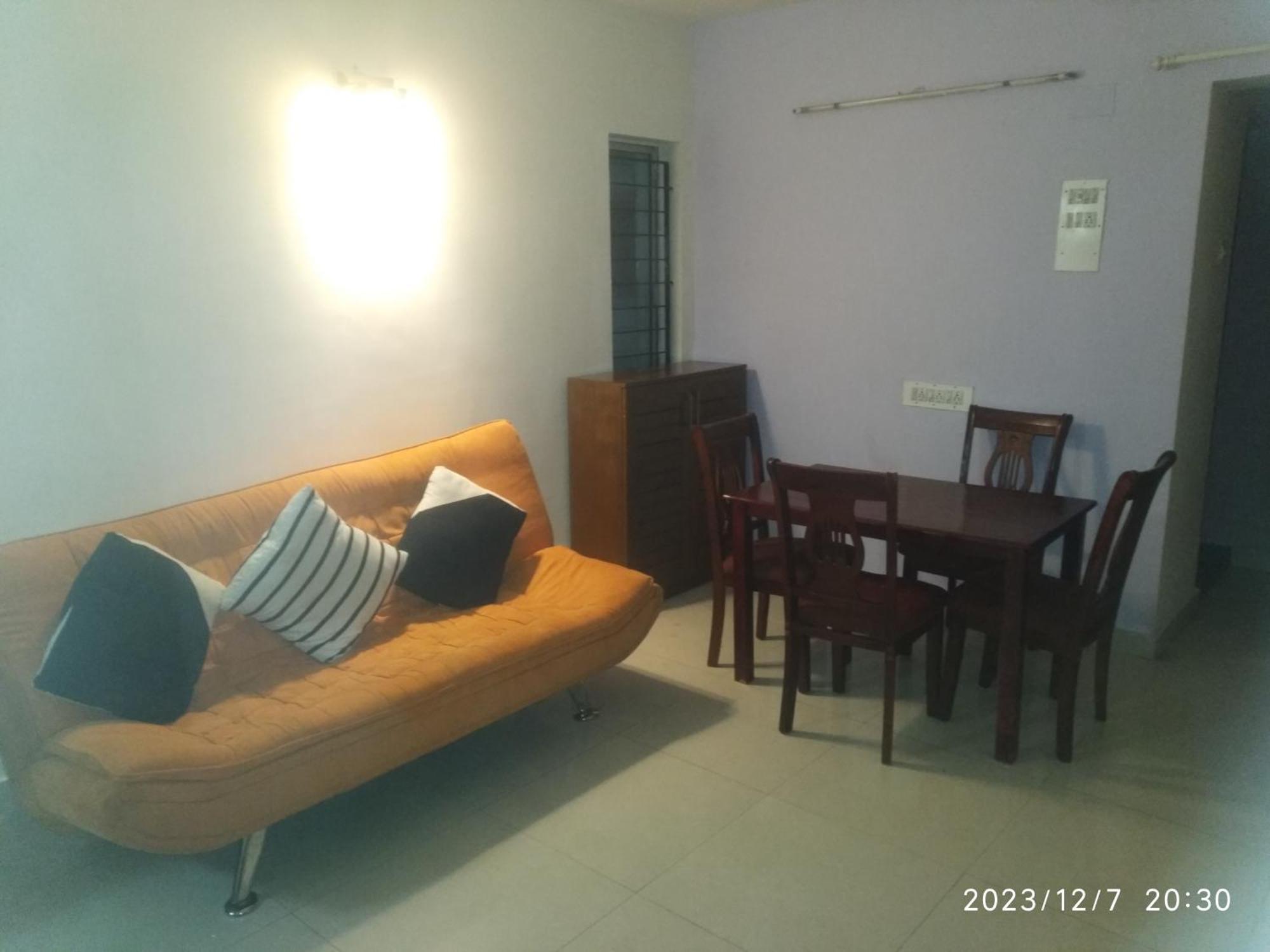 Royale Seaward Service Apartments Csennai Kültér fotó