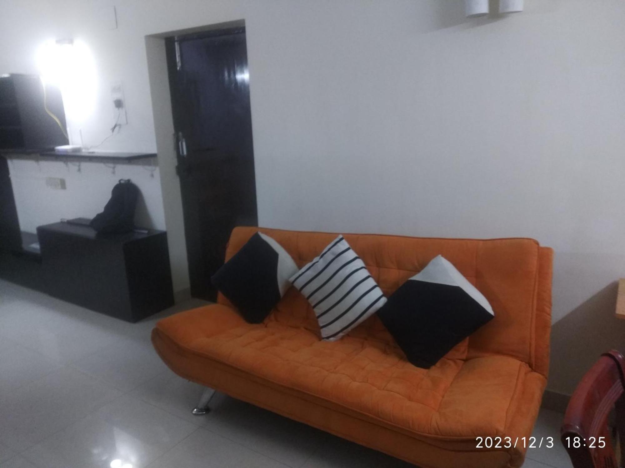 Royale Seaward Service Apartments Csennai Kültér fotó