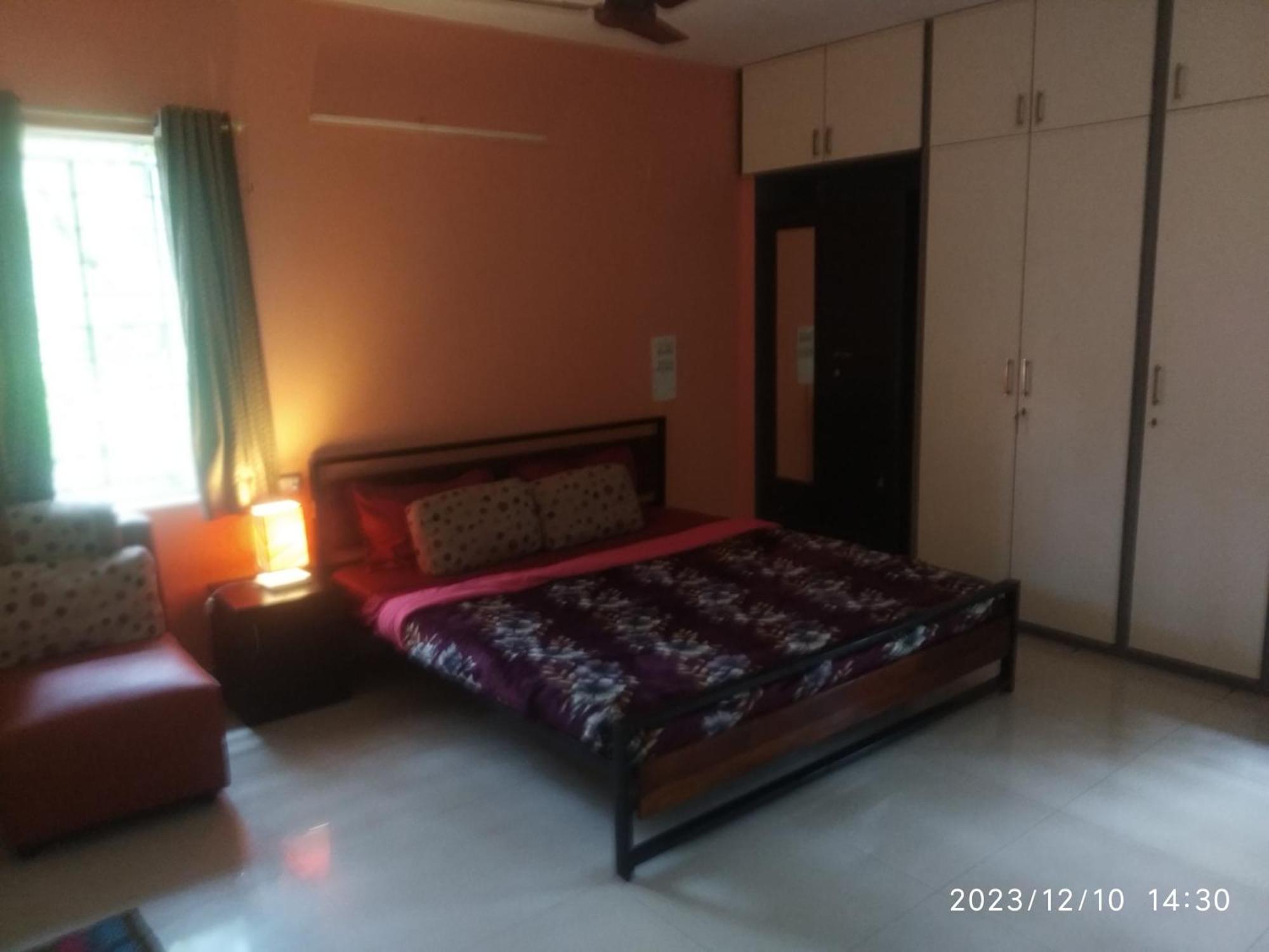 Royale Seaward Service Apartments Csennai Kültér fotó