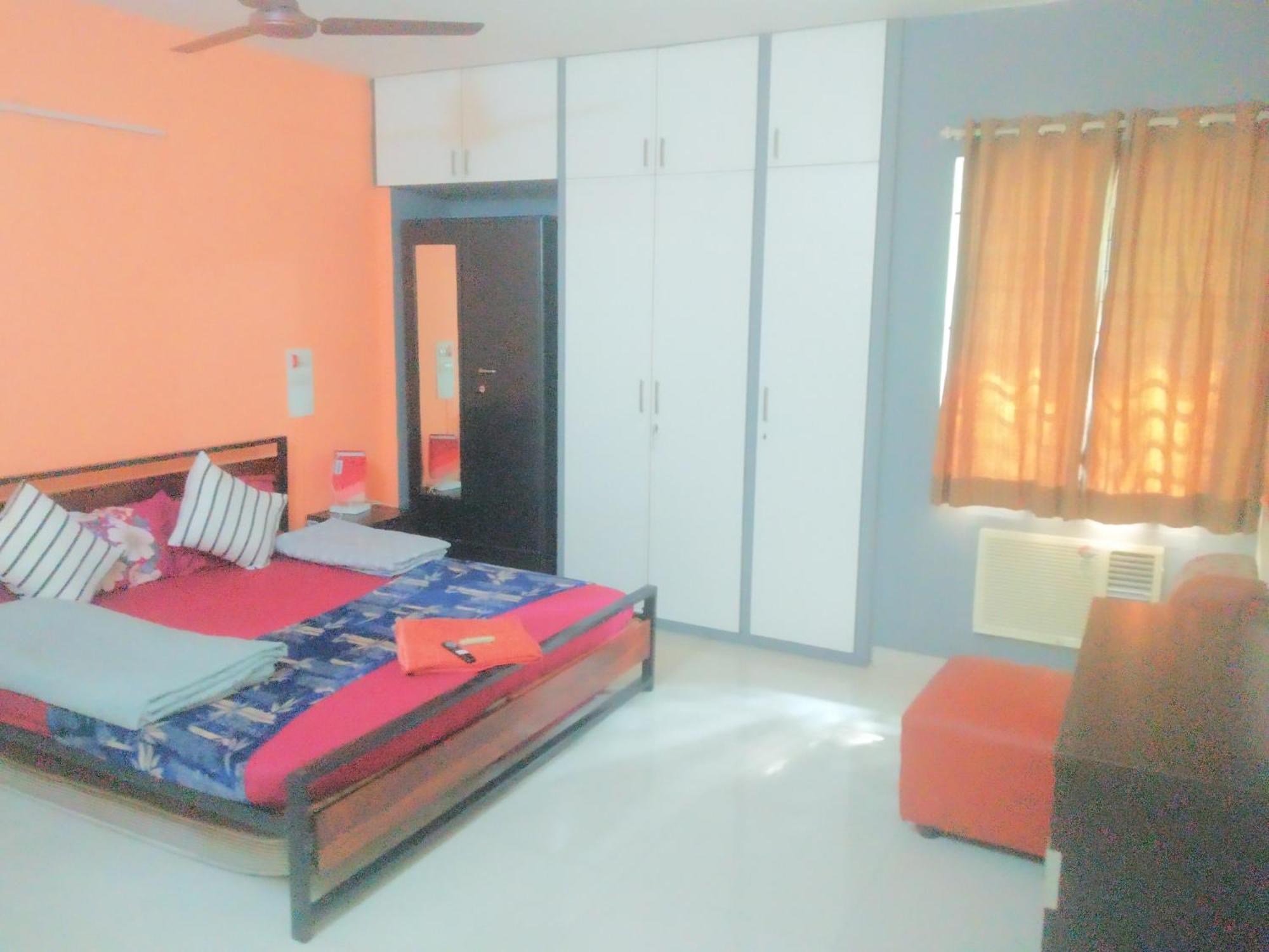 Royale Seaward Service Apartments Csennai Kültér fotó