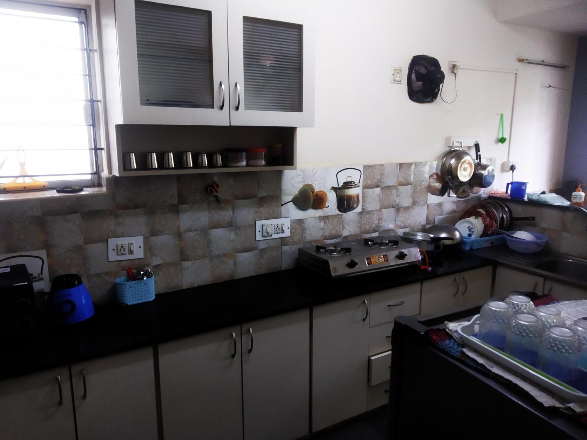 Royale Seaward Service Apartments Csennai Kültér fotó