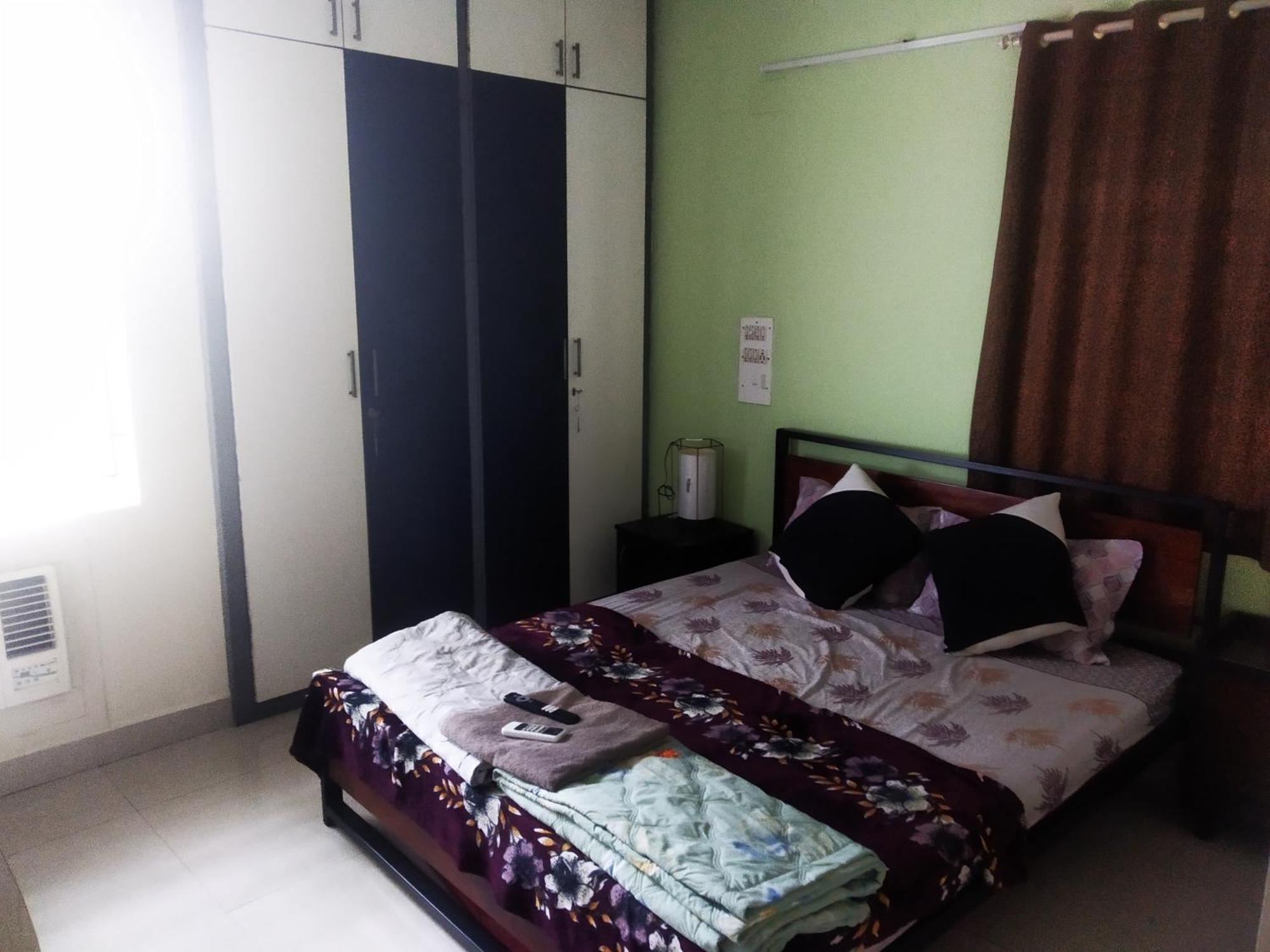 Royale Seaward Service Apartments Csennai Kültér fotó